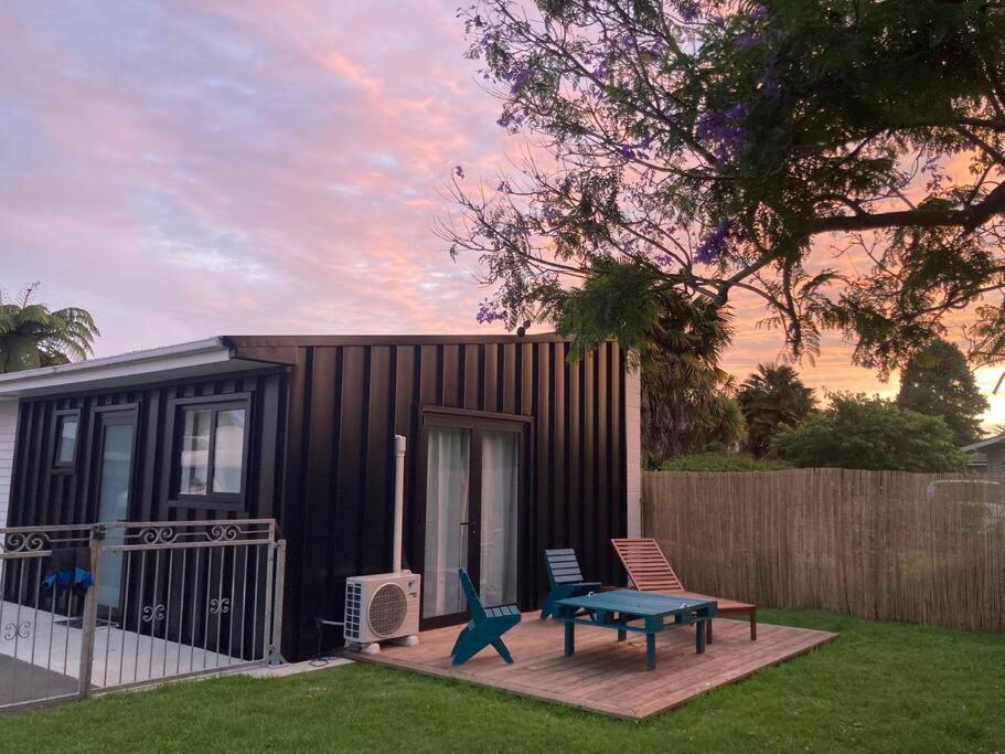 Modern Studio Near Clive River Exterior foto